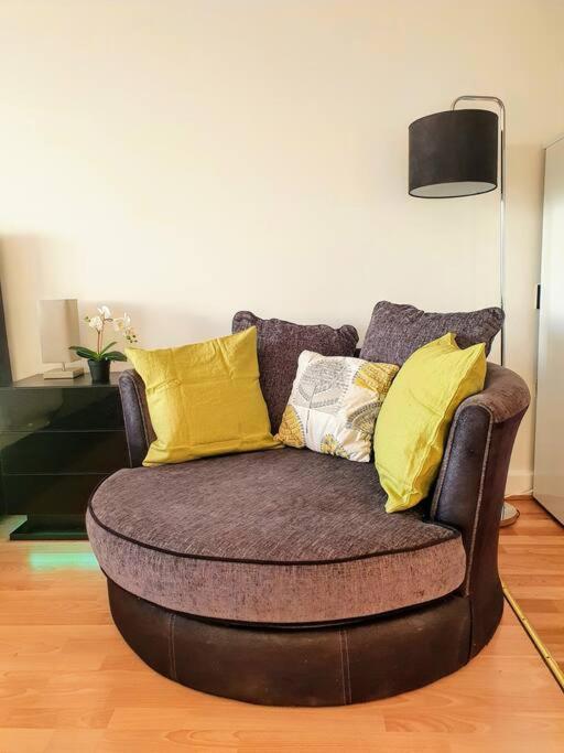 Contemporary Modern Studio Apartment - City Centre Бирмингем Экстерьер фото