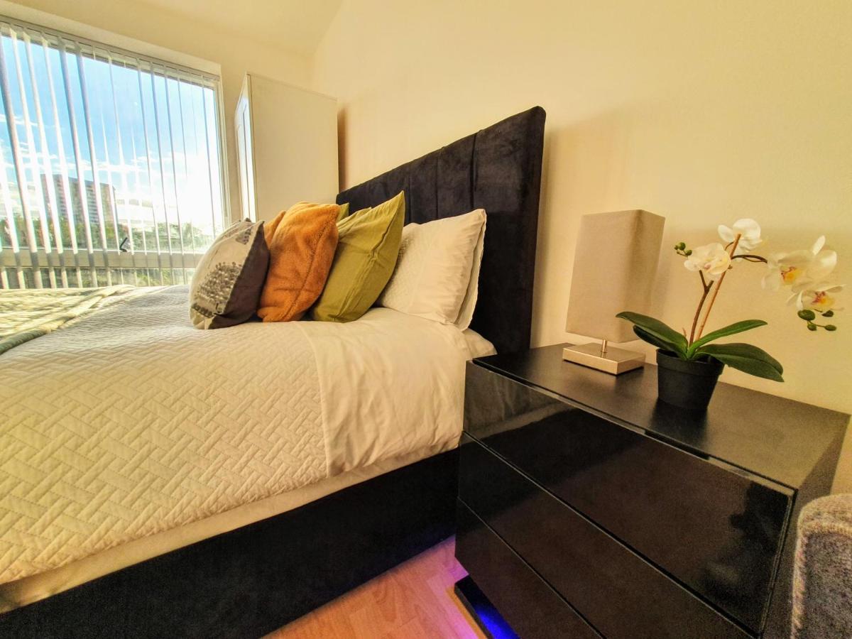 Contemporary Modern Studio Apartment - City Centre Бирмингем Экстерьер фото